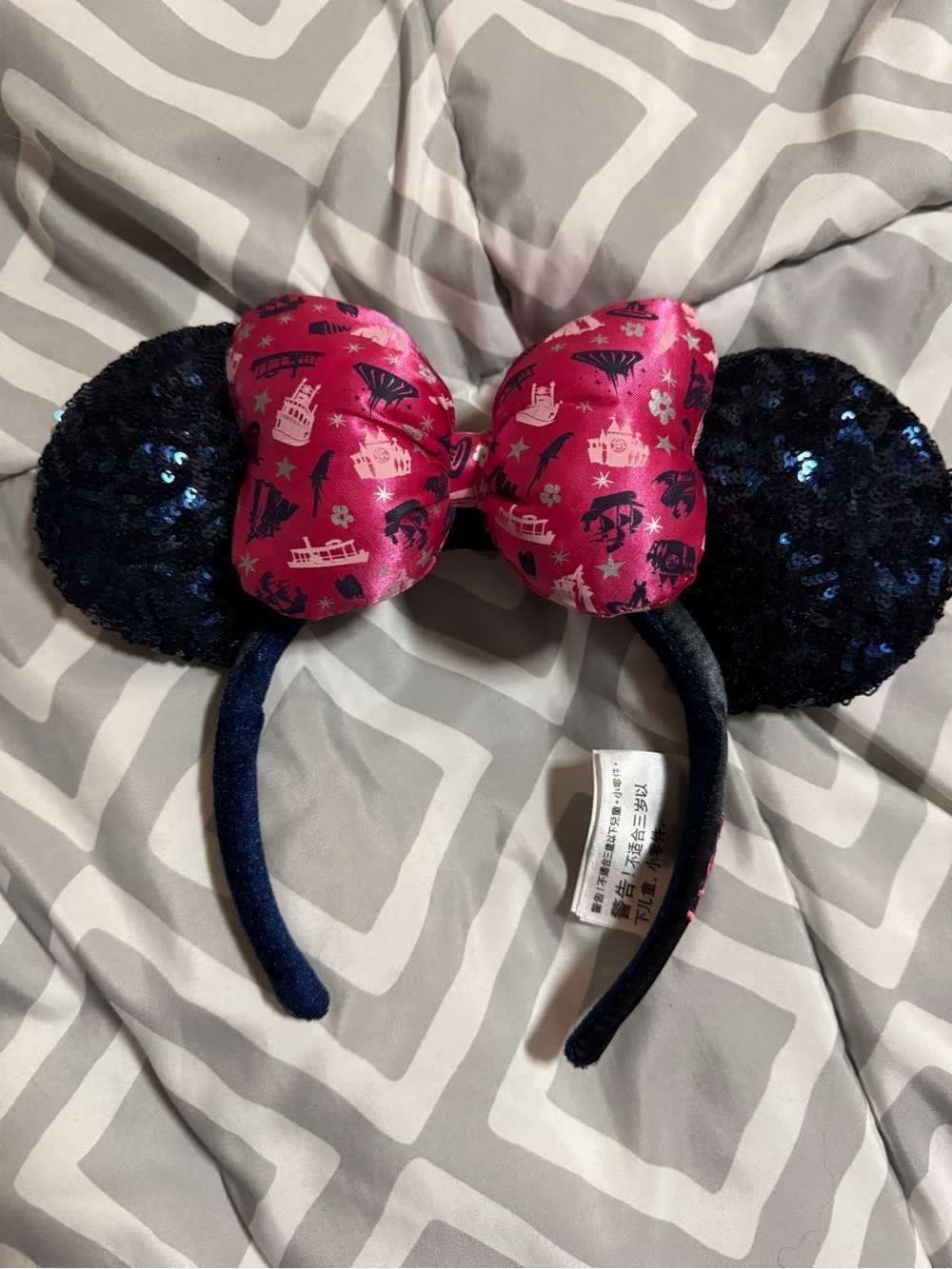 Like new Disneyland 2019 Minnie Mouse ears